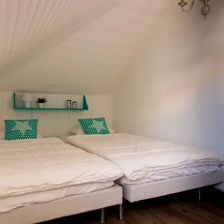 Pura Vida Beach Hostel